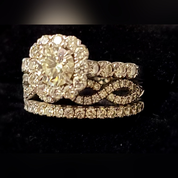 Diamond engagement set from Diamonds Direct size 9.25 White Gold - Picture 2 of 8